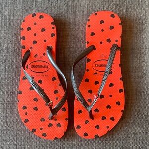 Havaianas Red and Black Heart Slippers